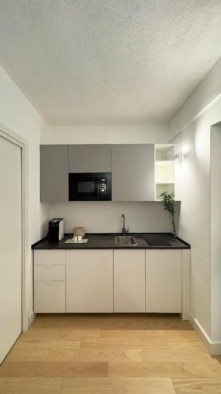 Modern Urban Escape - 4