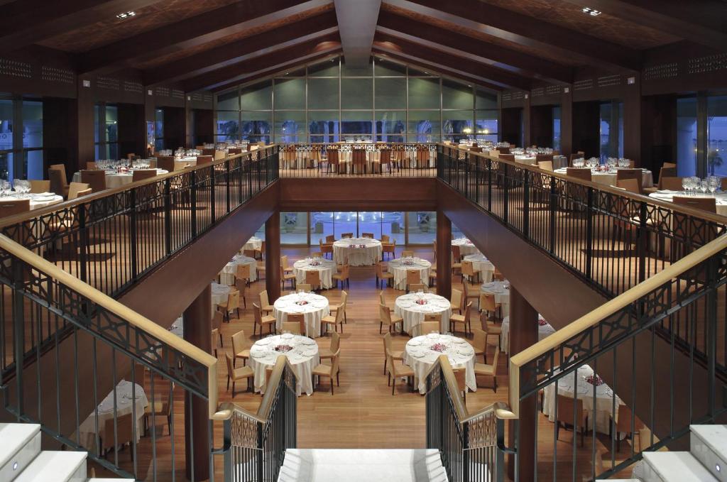 Las Arenas Balneario Resort - 40