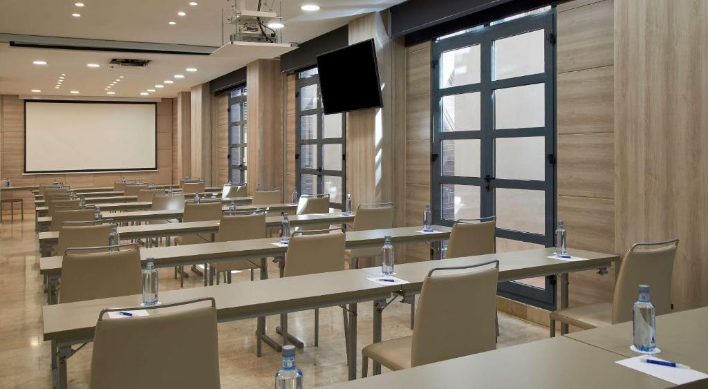 NH Valencia Las Artes - 37