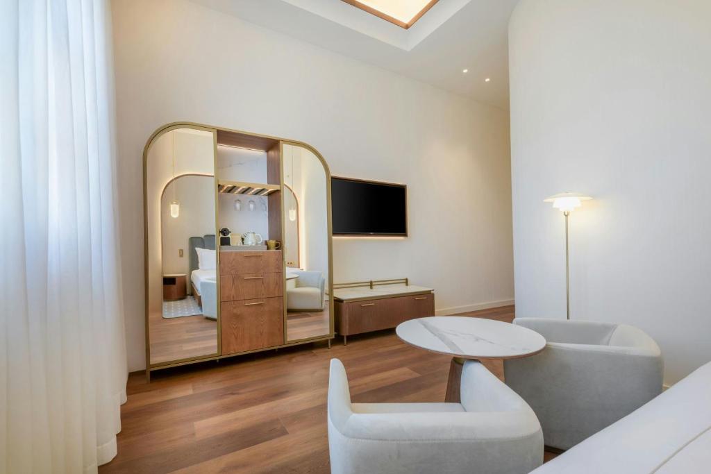 Grand Hotel Centenari, Valencia, Autograph Collection - 34