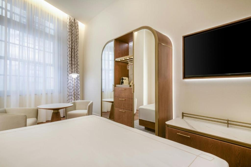 Grand Hotel Centenari, Valencia, Autograph Collection - 25