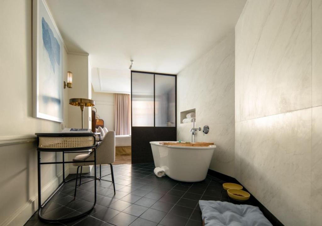 Only YOU Hotel Valencia - 34