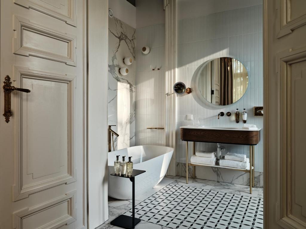 Hotel Altus Palace - Destigo Hotels - 9