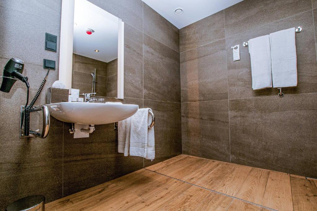 AC Hotel by Marriott Wroclaw - 31