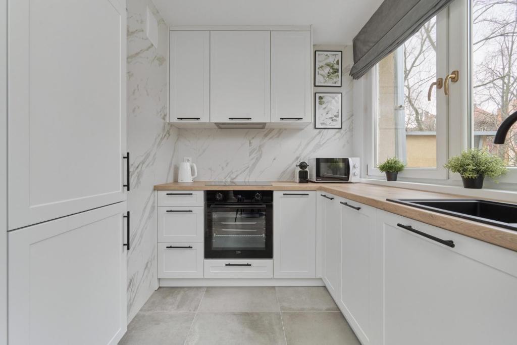 Zegadłowicza Riverside Studio in Wrocław by Noclegi Renters - 10