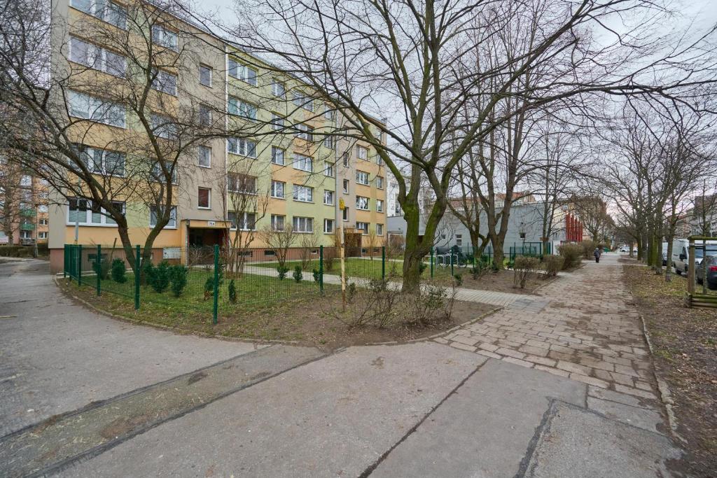 Zegadłowicza Riverside Studio in Wrocław by Noclegi Renters - 15