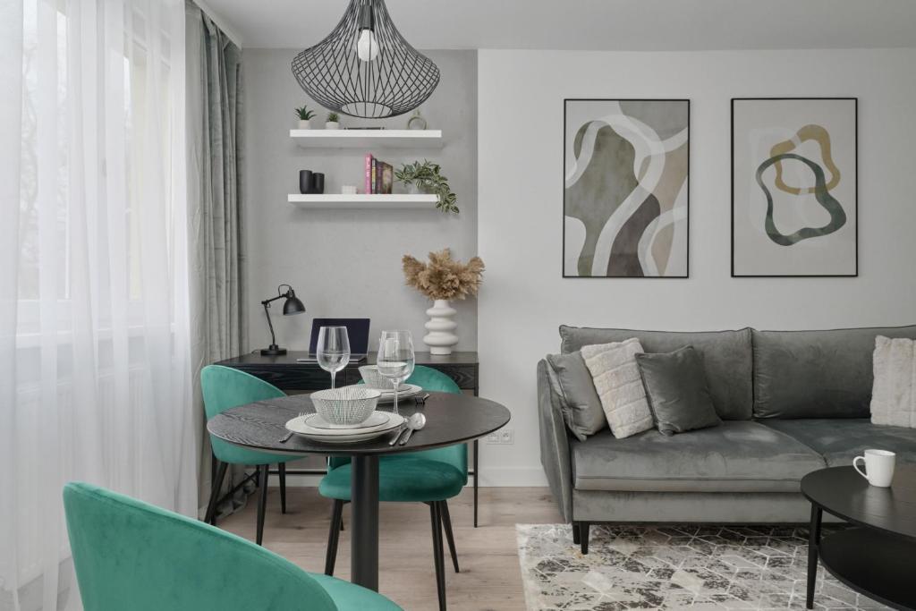 Zegadłowicza Riverside Studio in Wrocław by Noclegi Renters - 7