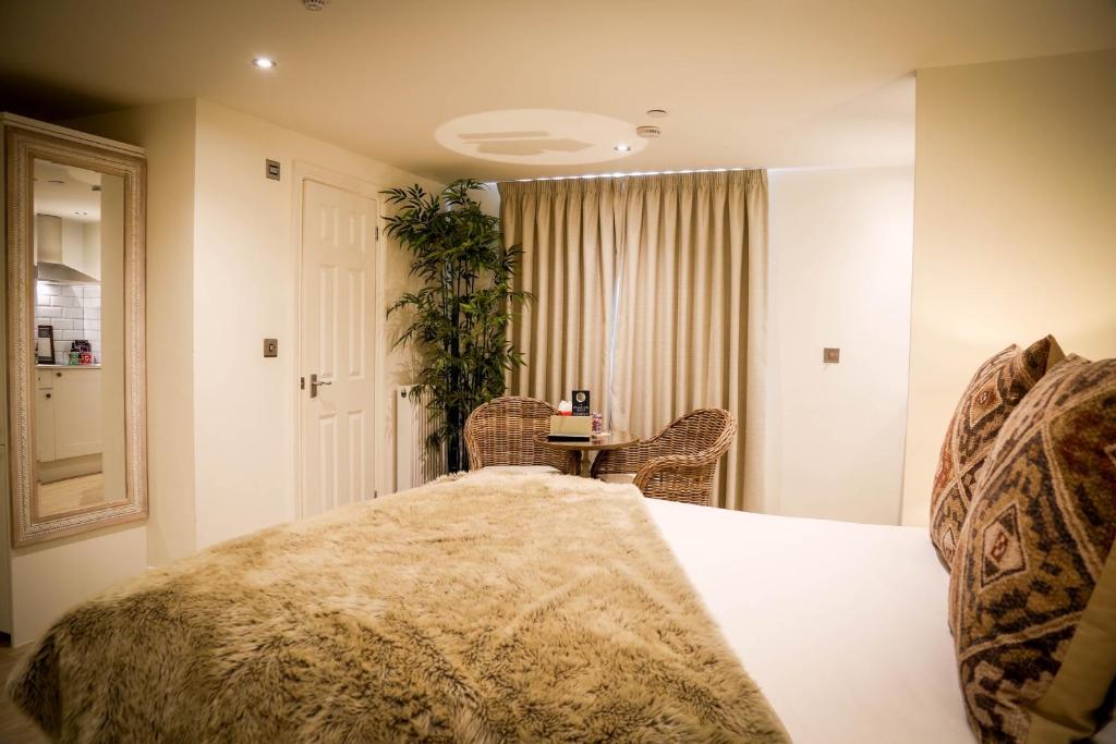 The Hotel Chester - 11