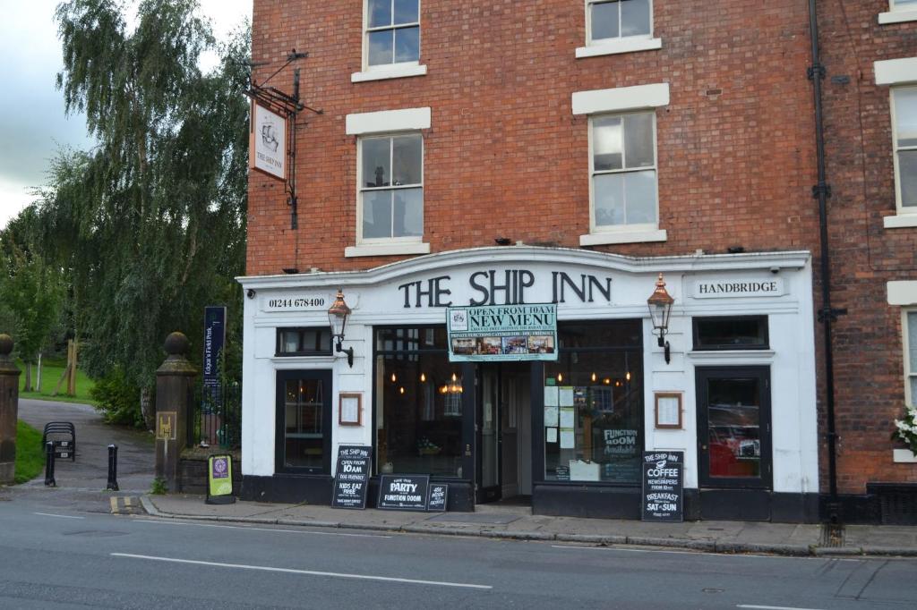 Charming 1 bed riverside apartment - 20