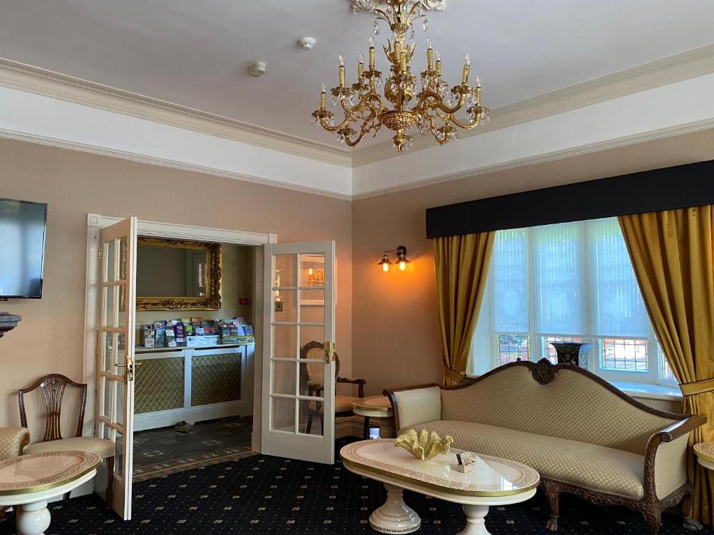 Chester House Guest House - 25