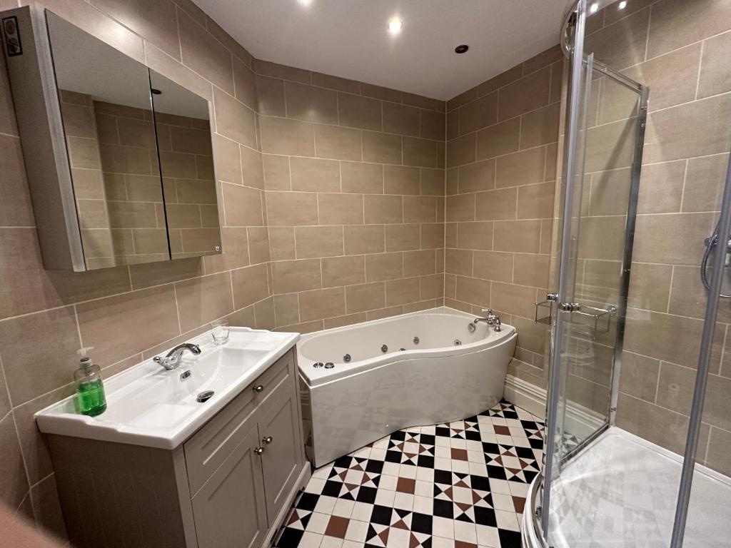 Chester House Guest House - 17