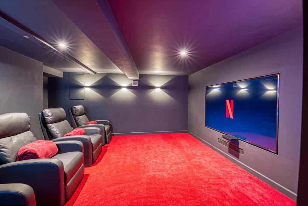 Luxury Georgian Townhouse with Cinema and parking - 13