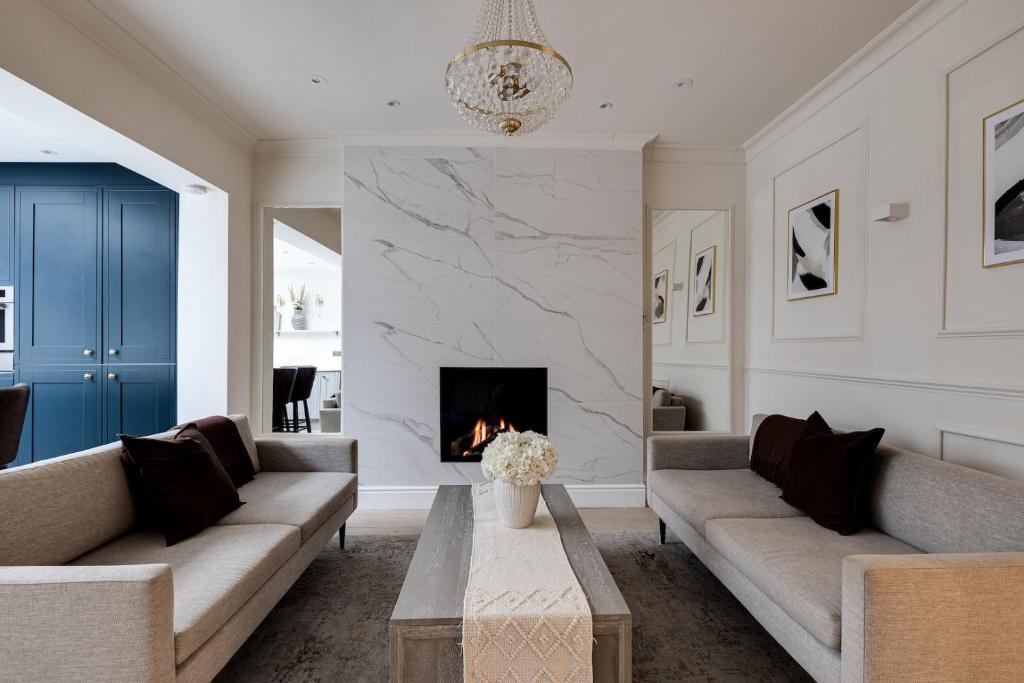 Luxury Georgian Townhouse with Cinema and parking - 27