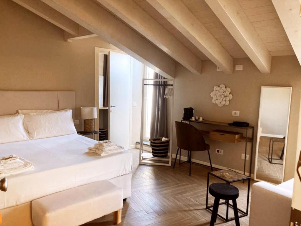 Gatto Bianco Rooms 42 - 2