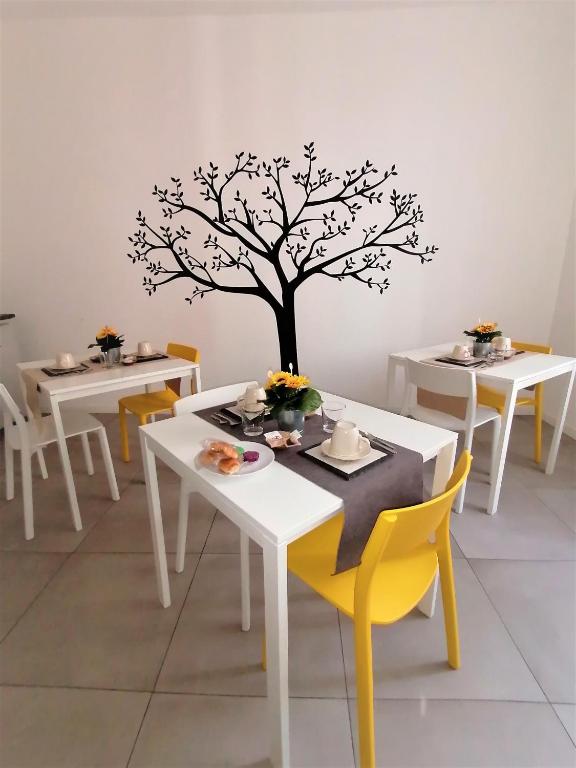 Guesthouse Tree Rooms Modern - 13