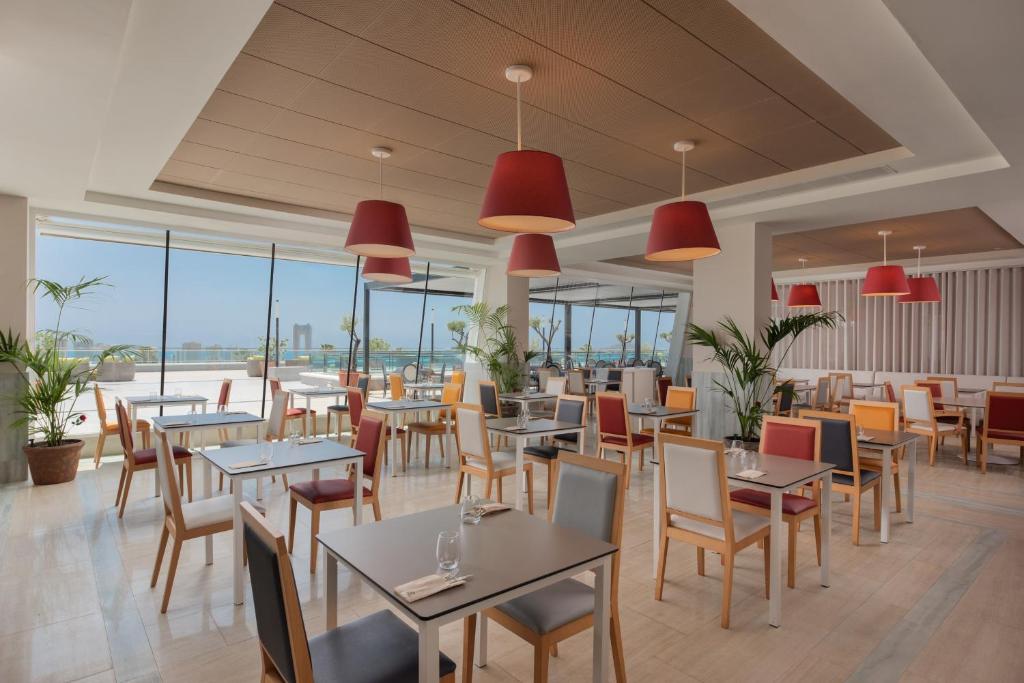 Four Points by Sheraton Costa Blanca Resort - 14
