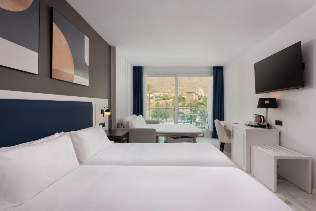 Four Points by Sheraton Costa Blanca Resort - 41