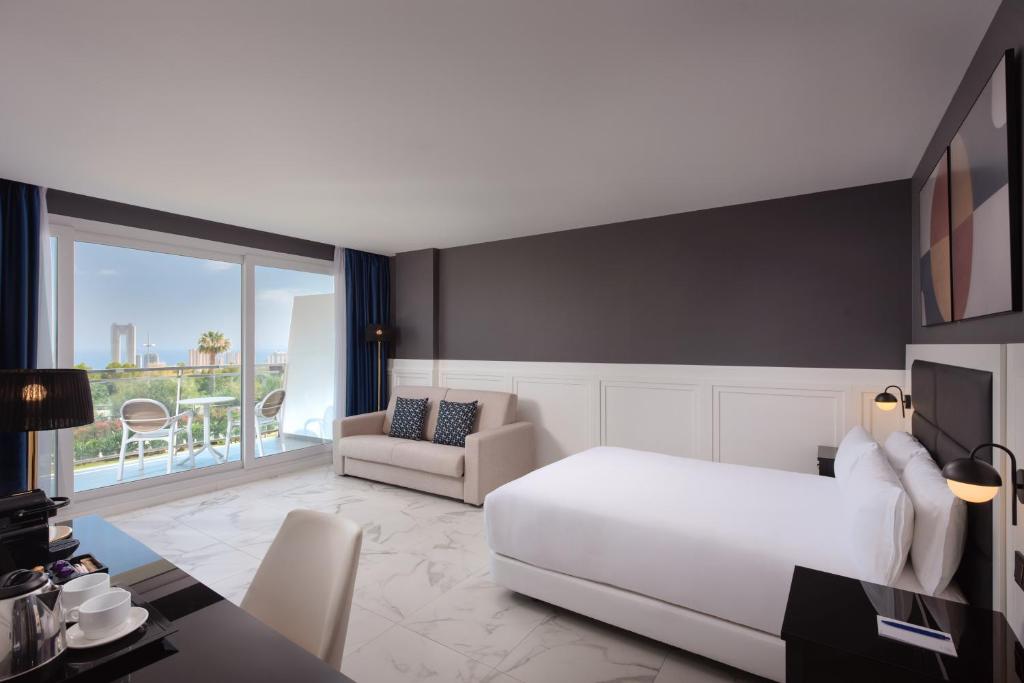 Four Points by Sheraton Costa Blanca Resort - 5