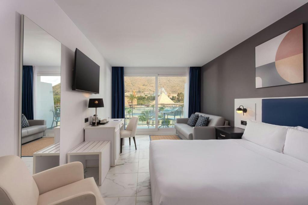 Four Points by Sheraton Costa Blanca Resort - 42