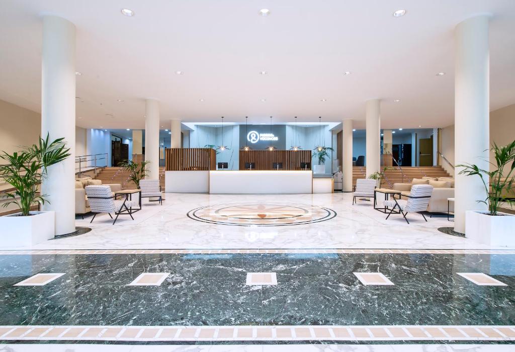 Hotel Benidorm East by Pierre & Vacances - 11