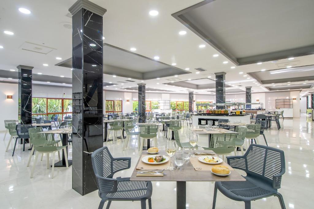 Hotel Benidorm East by Pierre & Vacances - 8