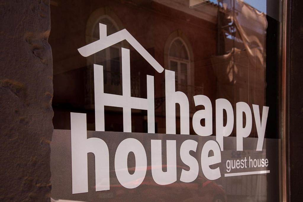 Happy House - 33