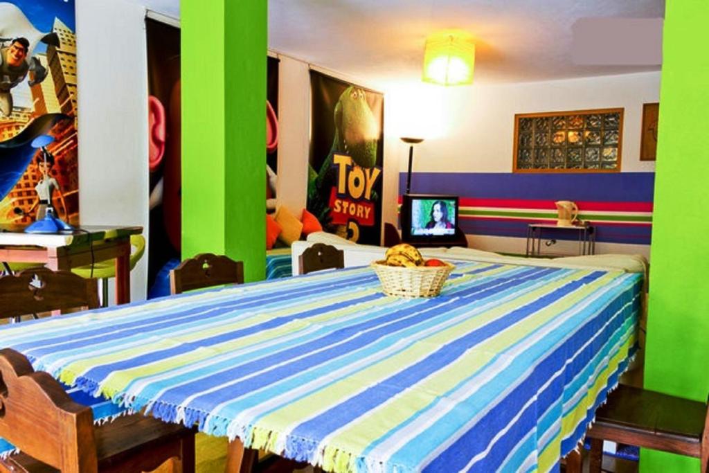 Coloured Studio - 17