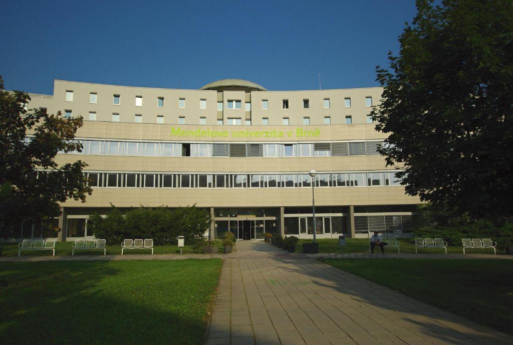 Kolej Akademie - 1