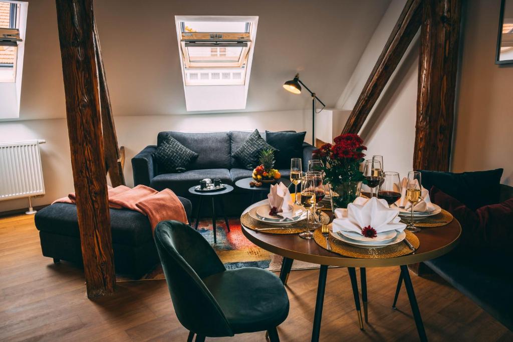 Luxury Oasis, Sauna, AC and Free Parking - 9