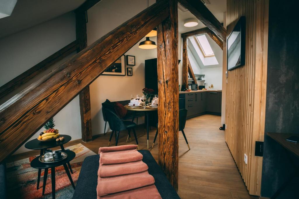 Luxury Oasis, Sauna, AC and Free Parking - 5