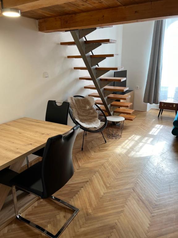 Apartment plus parking - 12