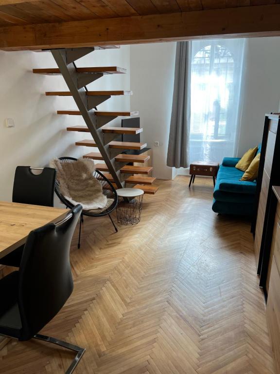 Apartment plus parking - 1